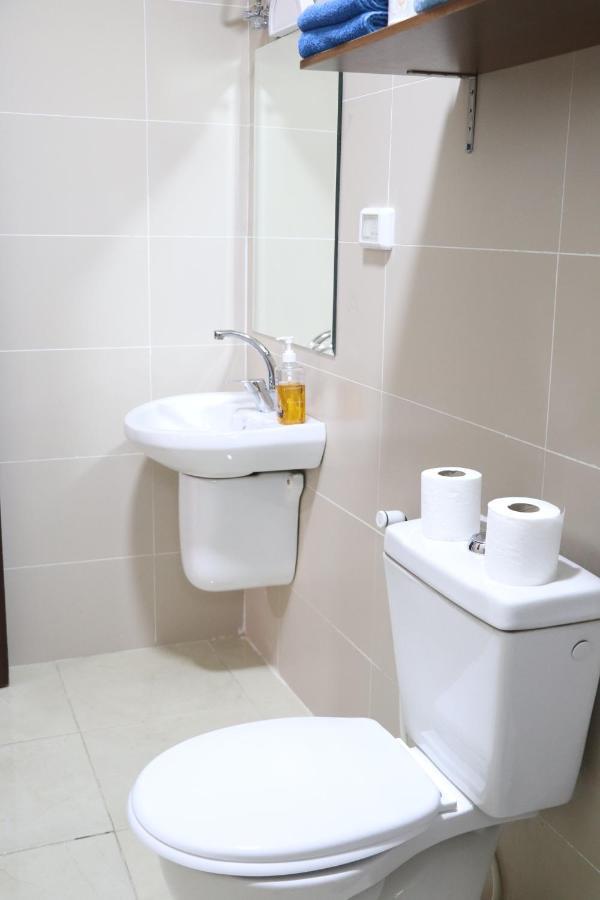 Faraseen Apartments Al Qastal 외부 사진