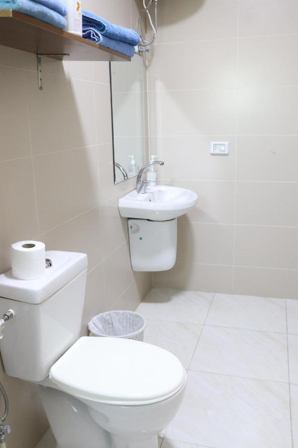 Faraseen Apartments Al Qastal 외부 사진