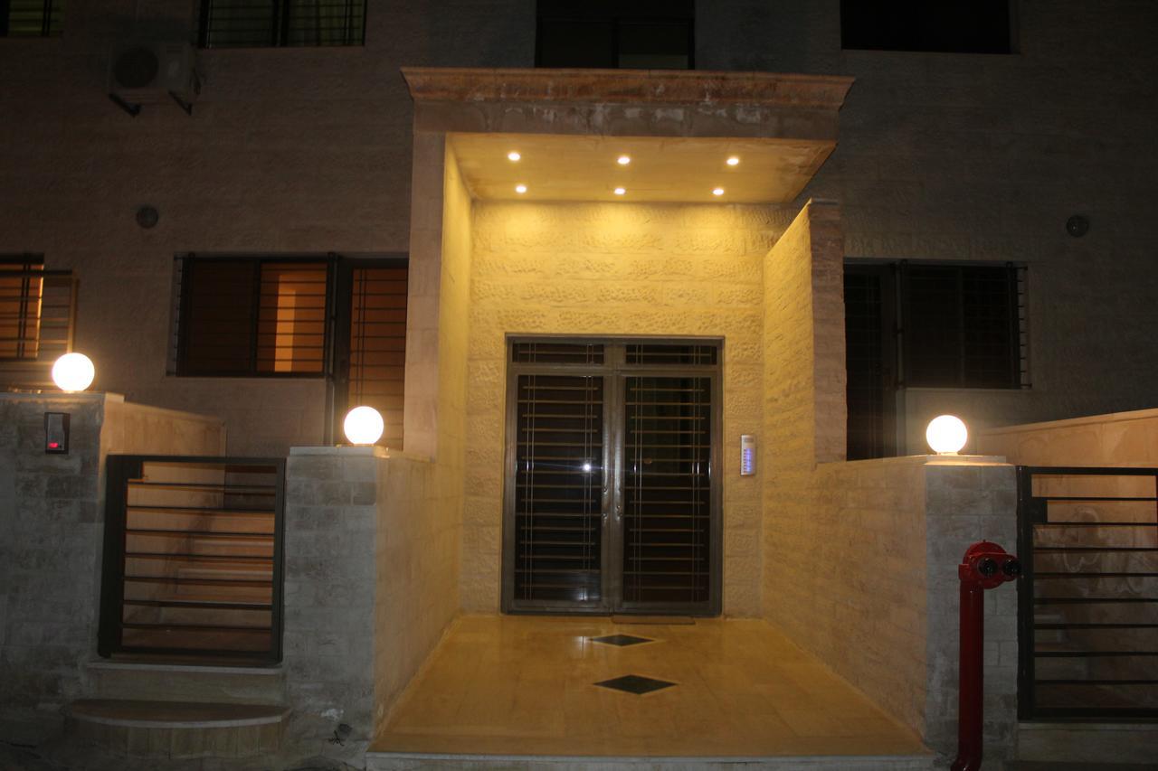 Faraseen Apartments Al Qastal 외부 사진